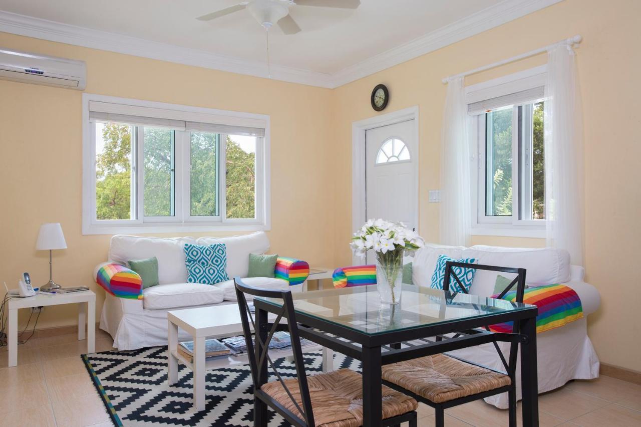 Sir Charles Guest House Palmetto Point Exterior photo