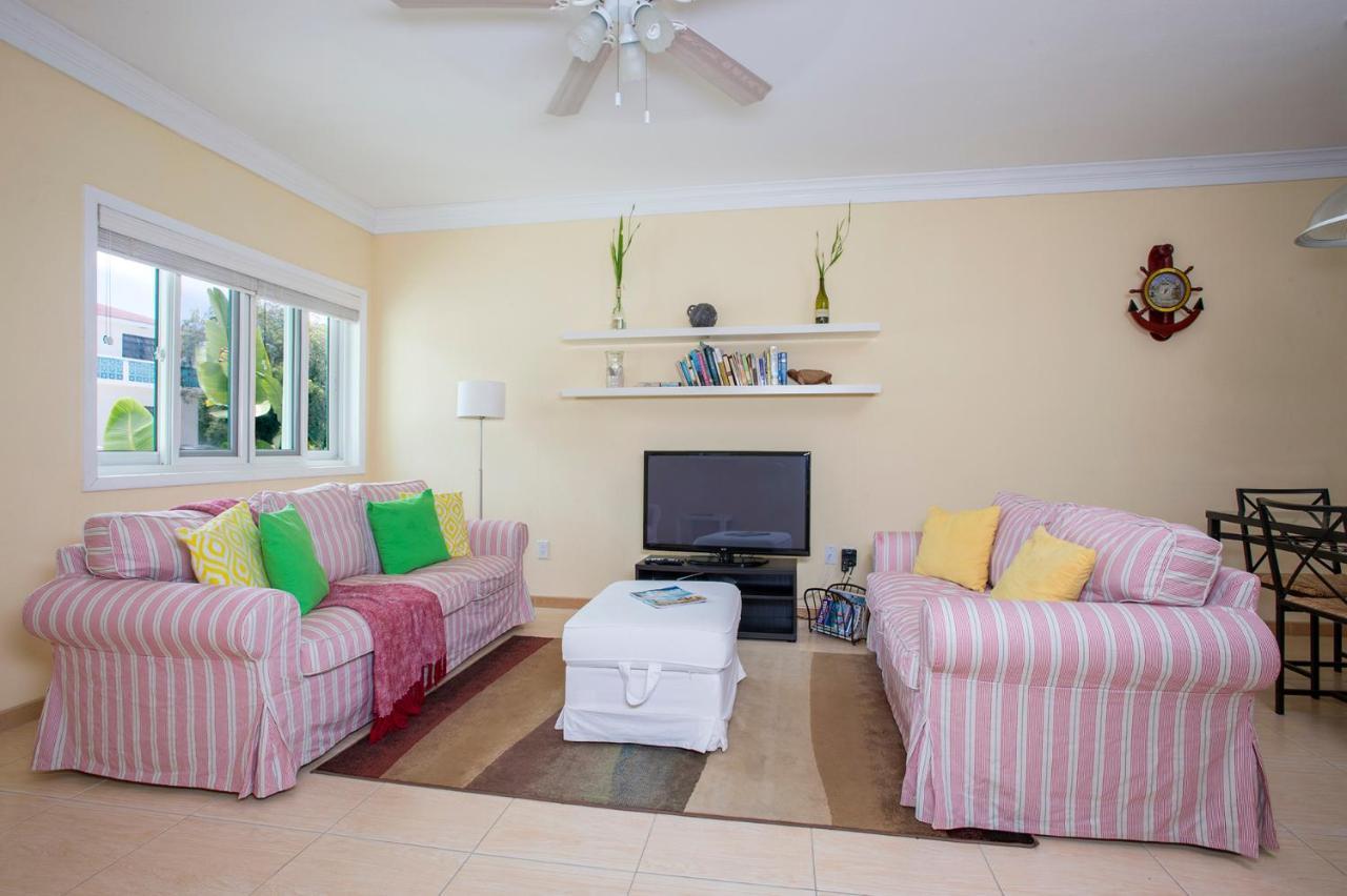 Sir Charles Guest House Palmetto Point Exterior photo
